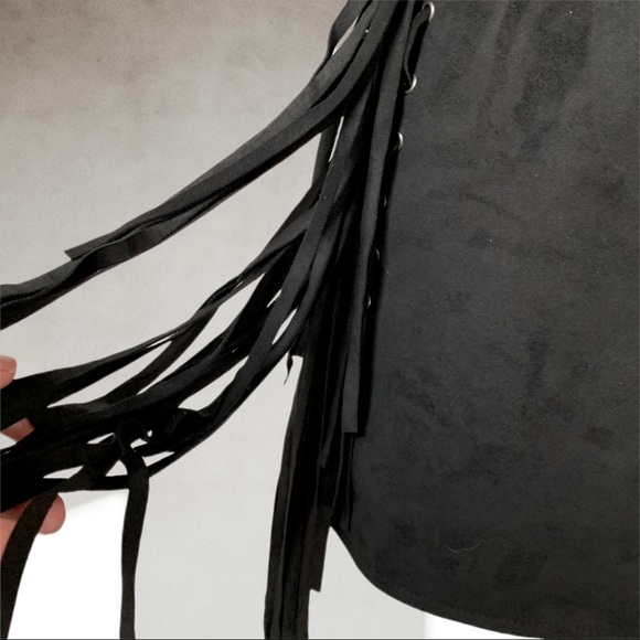 Faux suede tassel skirt SMALL - Picture 4 of 5